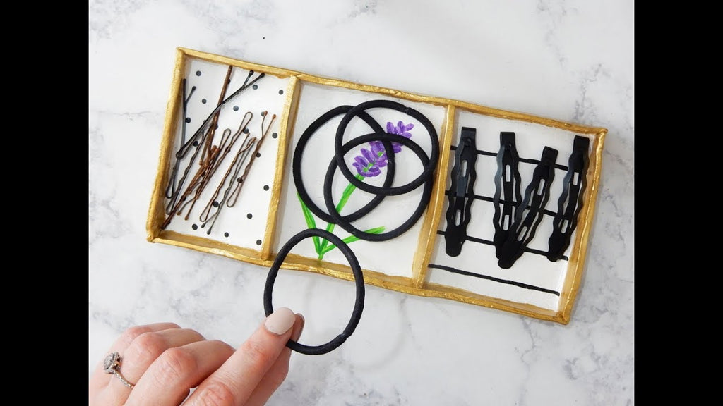 WEEKLY UPLOADS | SHARE | THUMBS UP So, after 6 month of figuring out how to make this, I finally did this DIY Jewelry and Hair Accessories Organizer.