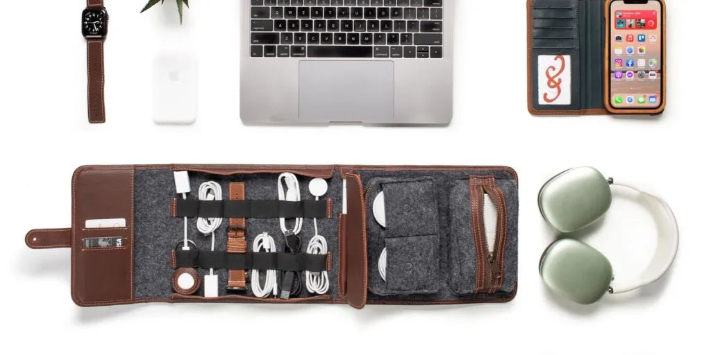 Huge deal organizes your kit in Pad & Quill’s handmade leather Techfolio at $87 (Reg. $180)